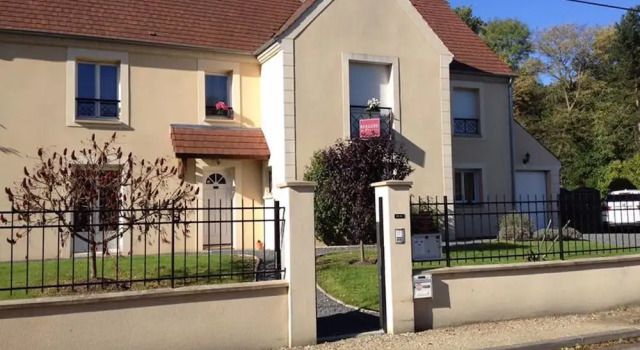 Au Petit Nid de Valaine, Book Hotel SPA-hoteller i Amilly, SPA