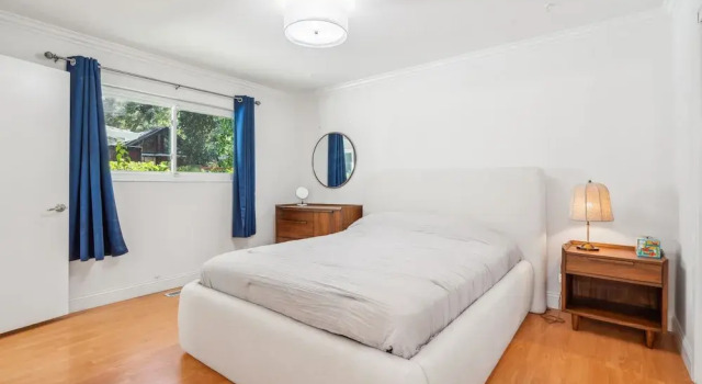 Spacious Mountain View Duplex In Prime Location 3 Bedroom Duplex