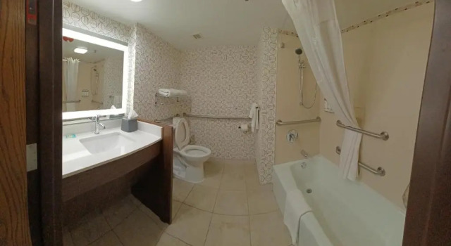Номер Standard Holiday Inn - McAllen - Medical Center Area by IHG