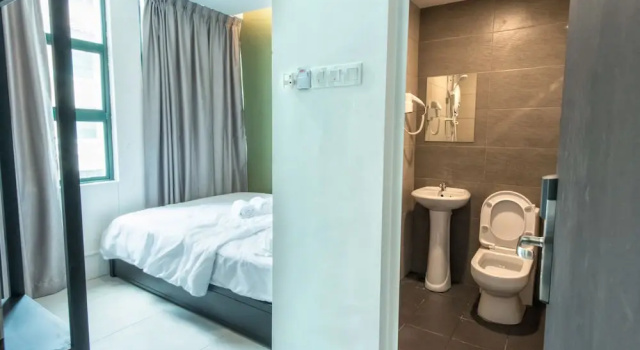 Двухместный номер Deluxe Econtel Hotel