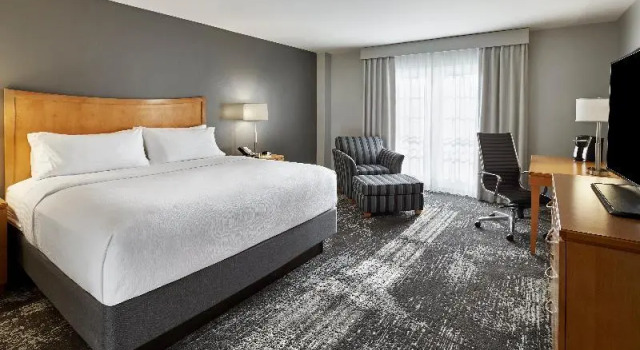 Номер Standard Hotel AKA Alexandria
