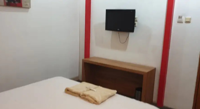 Wir Hotel, Забронировать Отель Отели Джакарты 3 звезды, рядом с Wisma 77, 3*