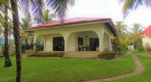 Villa Phaidon Beach Resort
