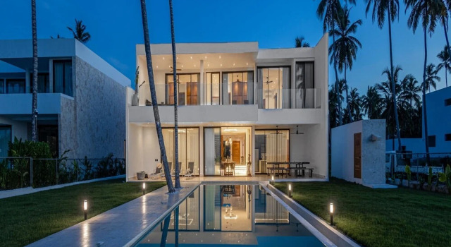 Вилла A Tale of Luxury Serenity and Oceanfront Bliss