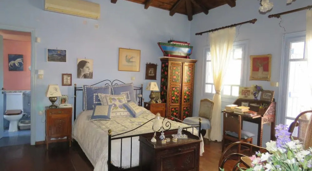 Charmy Room by the Beach, Rezerwuj Hotel Hotele w Saronic Islands z parkingiem, Parking