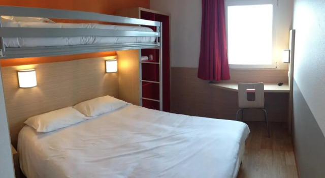 Четырёхместный семейный номер Standard The Originals Access,Tendance Hôtel, Saint-Etienne