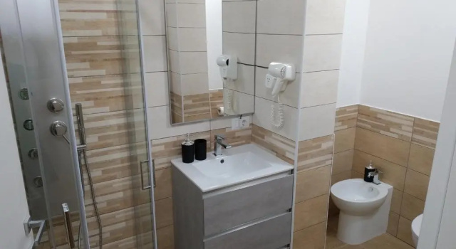 Номер Deluxe CAMERA con BAGNO 2 pers PARCHEGGIO