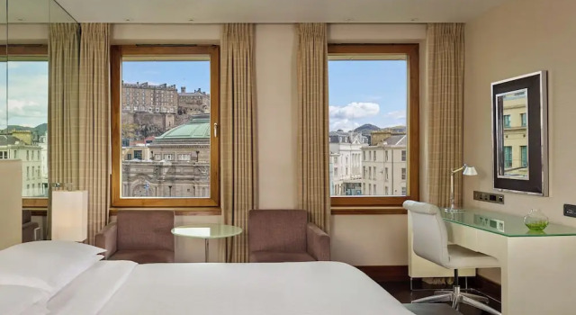 Двухместный номер Deluxe Sheraton Grand Hotel & Spa