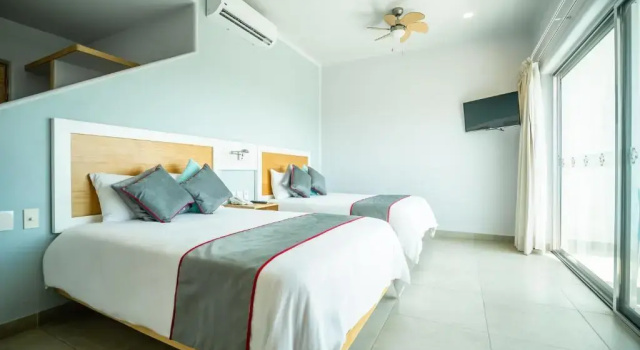 Полулюкс Hotel DC Boutique & SPA