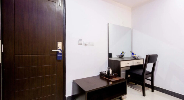 FabHotel Legacy Brigade Road, Забронировать Отель Отели штата Карнатаки 3 звезды, 3*