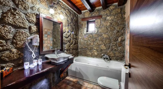 Люкс Pera Alonia Guest House