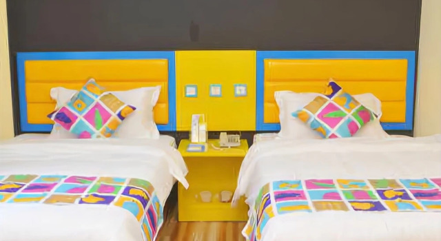 罗浮山风光假日酒店(广东惠州博罗店), Boek Hotel Hotels in Guangdong met parkeren, Parkeren