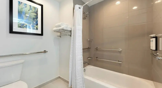Четырёхместный люкс Hyatt House Orlando International Drive