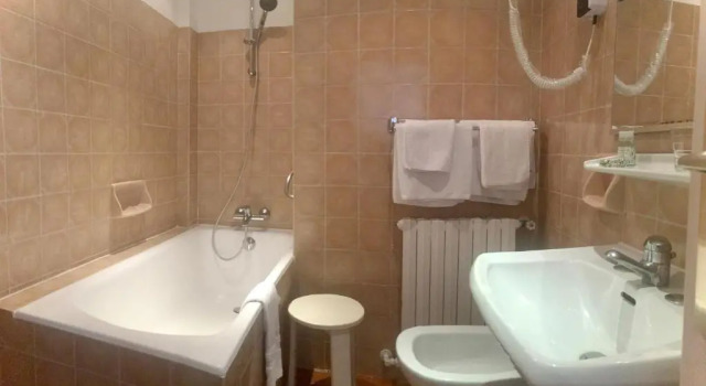 Двухместный номер Standard с балконом Hotel des Mimosas