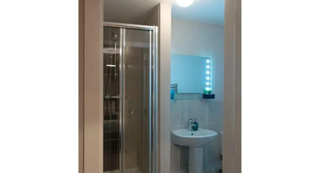 Апартаменты Lancaster City Apartment