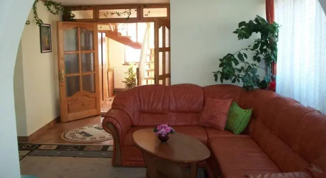 Bucovina Hills Guesthouse, Rezervovat Hotel 3hvězdičkové hotely v Suceava, 3*