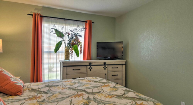 Коттедж Private Pool: Waterfront Cape Coral Home!