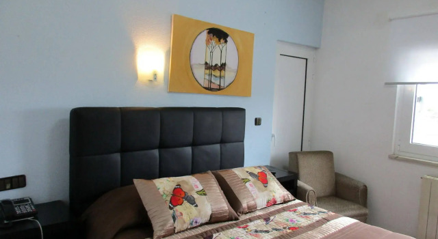Hotel 4 Estações