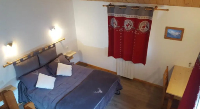 Auberge du Clot, Prenota Ostello Nevache Alte Alpi