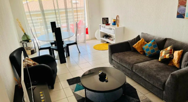 Appartement 3 pièces vue mer, parking + piscine, Забронировать Апартаменты/квартира Отели Ниццы с парковкой, Парковка