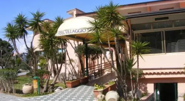 Sirio Villaggio, Varaa Hotelli Sellia Marina Calabria