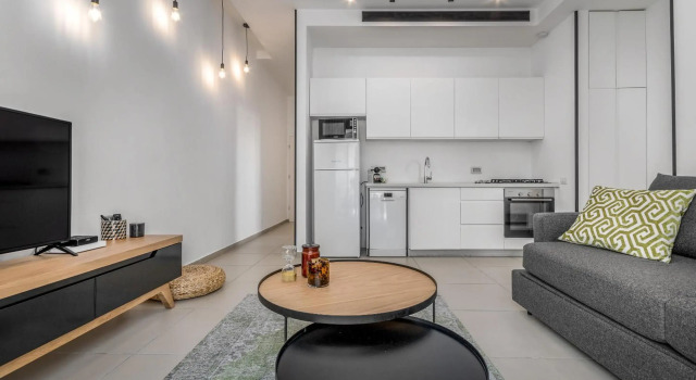 Ben Gurion Area - Modern 2 BDR with balcony