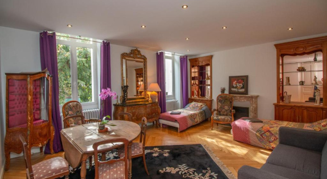 Апартаменты VILLA ILIXON - Appartements privés proche du centre de Luchon, parking, billard, jardin