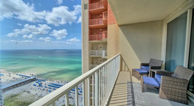 Студия Deluxe Beachfront Studio, Shores of Panama New and Renovated