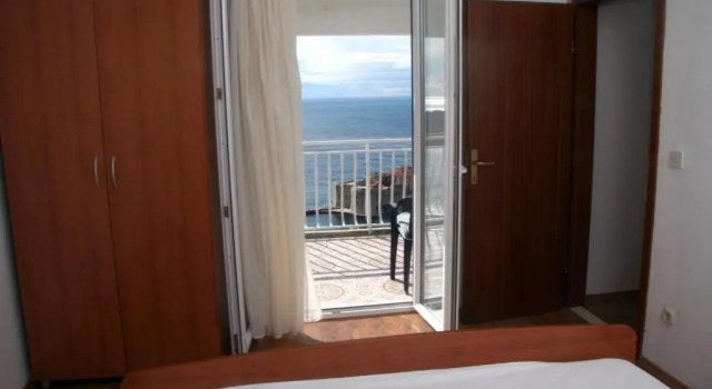 Apartment Kuzman 1, Забронировать Апартаменты/квартира Отели Дубровника с парковкой, рядом с Marin Drzic Theatre, Парковка
