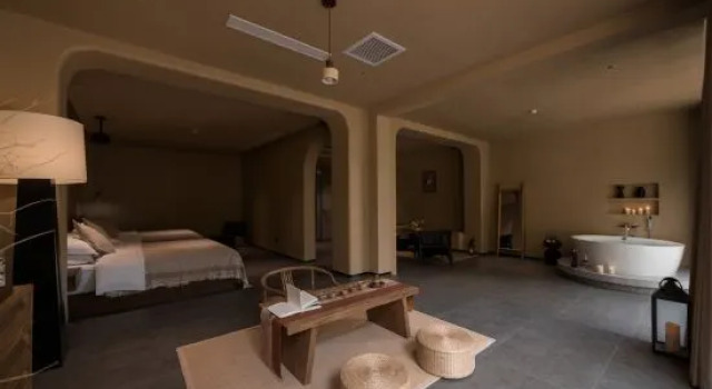 Люкс Dunhuang West Desert · Wild Luxury Resort B&B