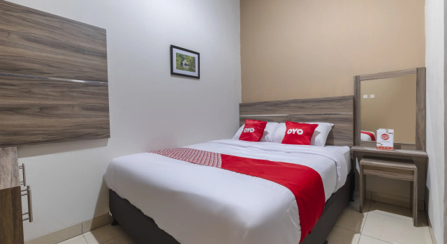 OYO 3248 Vision Residence Karawang, Book Hotel Karawang West Java