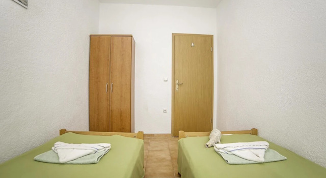 Apartments Bakula, Buchen Sie Ferienwohnung Hotels in Gespanschaft Split-Dalmatien mit Pool, Schwimmbad