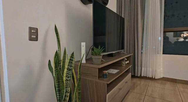 Dpto PARQUE SAN FELIPE, Забронировать Отель Лима Провинция Лима