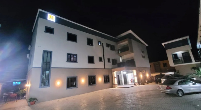 The Charis Hotel and Suites, Boek Hotel 4-sterren hotels in Obio-Akp, 4*