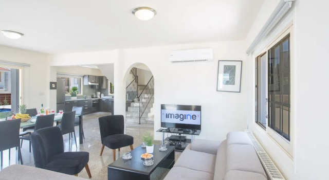 Protaras Holiday Villa Dv16