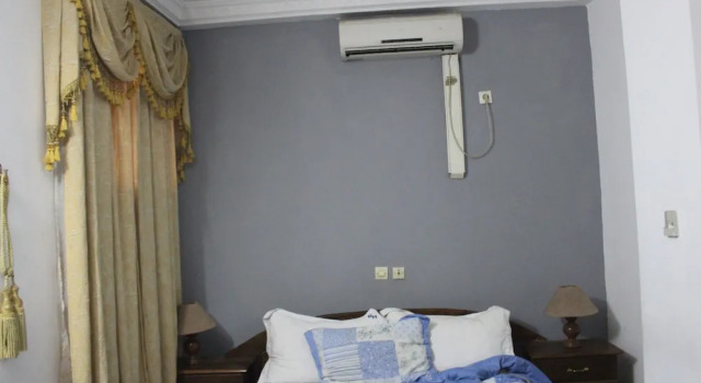 Barcelone Hotel, Rezervovat Hotel Hotely v Douala s parkováním, Parkování