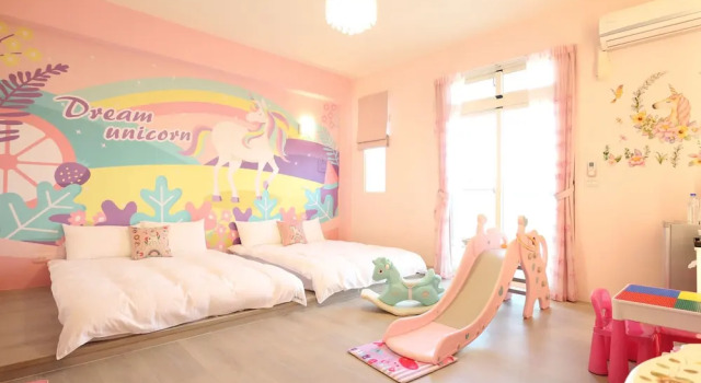 Standardowy czteroosobowy pokój i balkonem Dao Siang Hai B&B