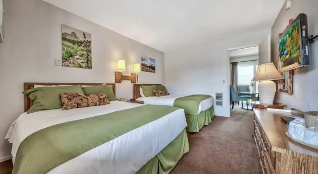 Люкс с 2 комнатами с красивым видом из окна Walker River Lodge
