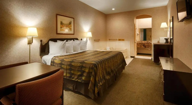 Номер Standard SureStay Hotel By Best Western Mission