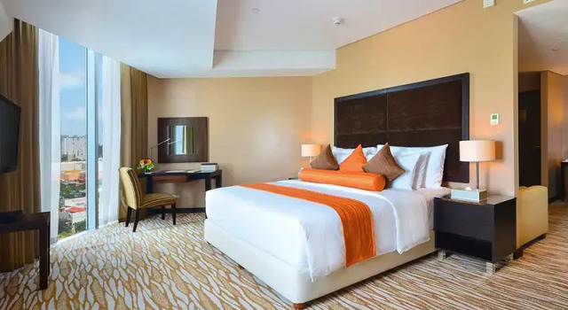 Полулюкс Acacia Hotel Manila
