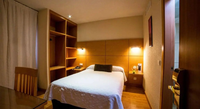 Двухместный номер Hotel Serrano