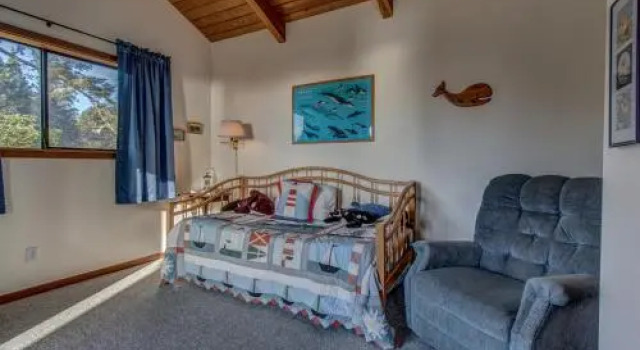Ocean view home with Fireplace Hot Tub Deck, Забронировать Отель Мендосино Mendocino Coast