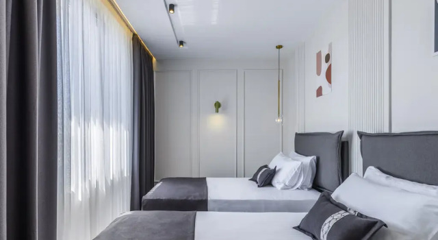 Четырёхместный семейный номер Standard Mövenpick Hotel Lalez Durres