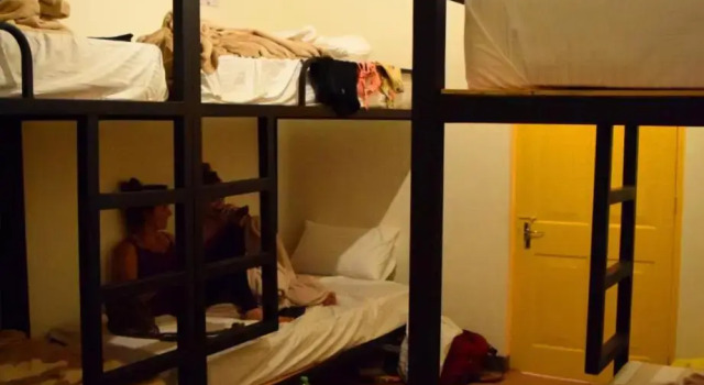 Laughing Leopard Hostel, Забронировать Хостел Хостелы Округа Галле, Хостел