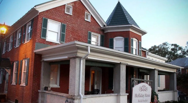 Holliday House Strasburg, Κράτηση Ξενοδοχείο Strasburg Shenandoah National Park