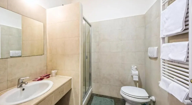 Трёхместный номер Standard с балконом Hotel Colucci