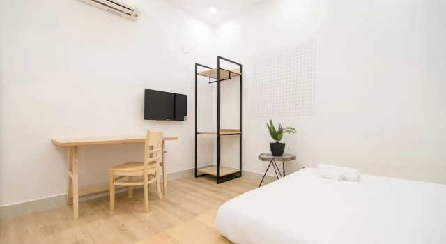 Saigon Dwelling, Забронировать Отель Отели Танбинь с парковкой, Парковка