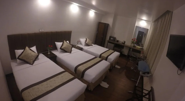 Трёхместный номер Premier High Five Hotel