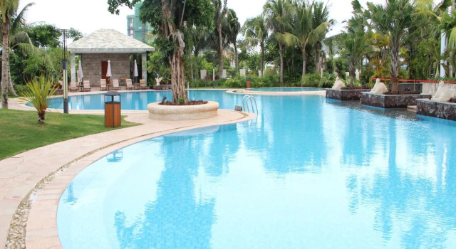 Badminton Hotel, Book Hotel Hoteller i Lingshui med pool, Swimmingpool