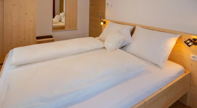 B&B Frühlingsheim, Забронировать Отель «постель и завтрак» Рачинес Valle Isarco